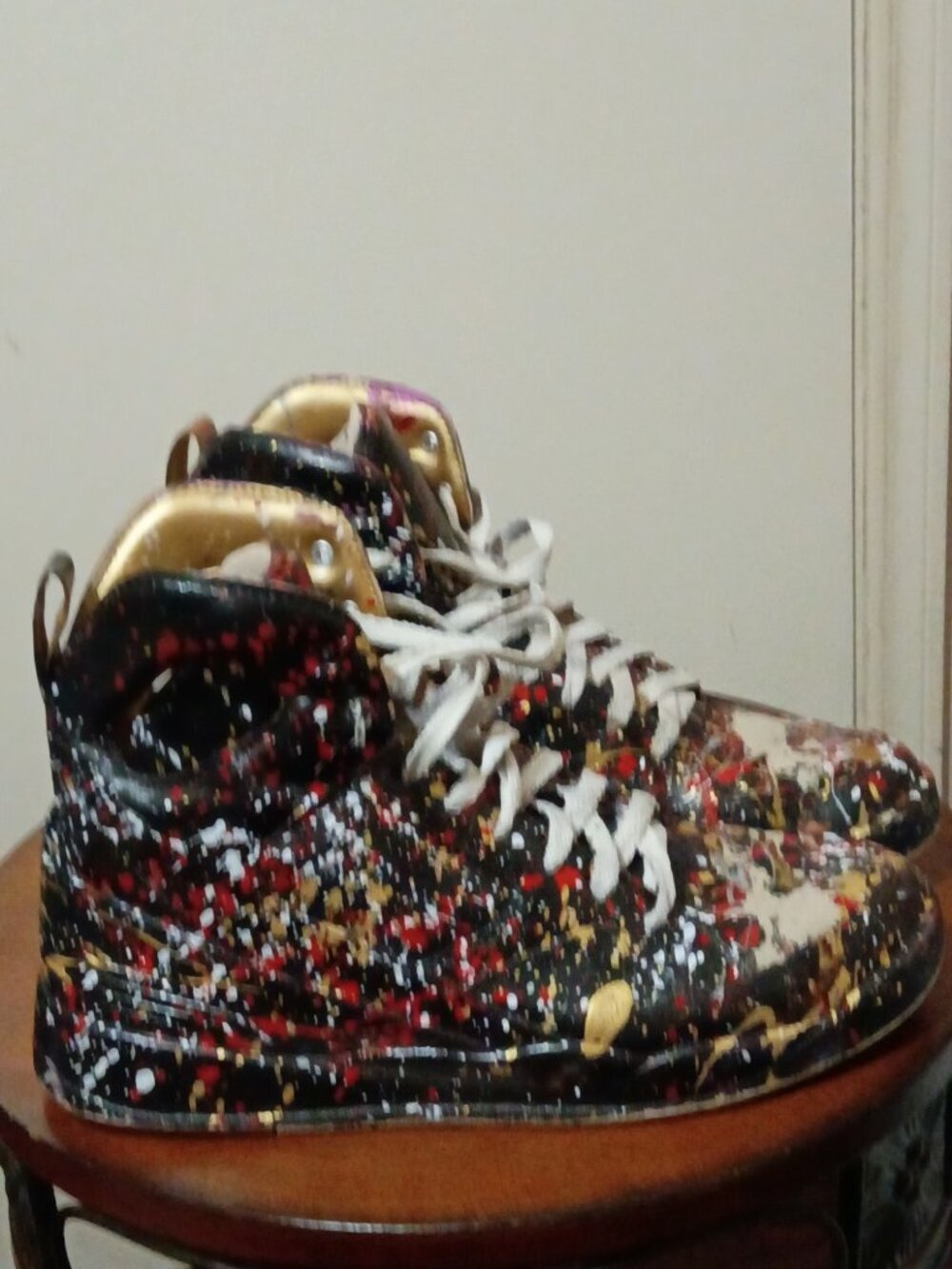 Reebok Size 10 Womans High Top Paint Splatter Tennis Shoes Black Multicolor